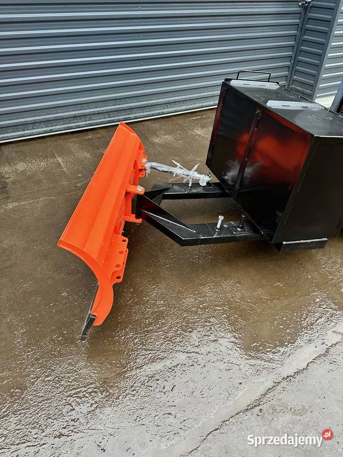 Pług do śniegu solidny osprzęt roboczy 22 m sprzedam