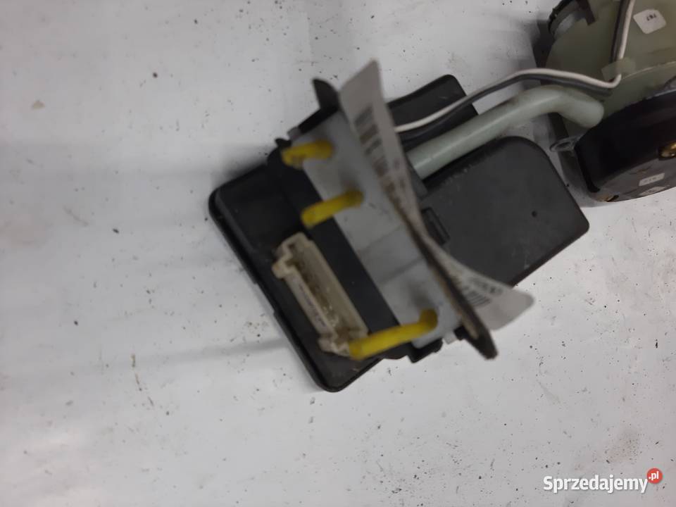 MERCEDES A KLASA W168 POMPKA ZAMKA CENTRALNEGO Ksawerów