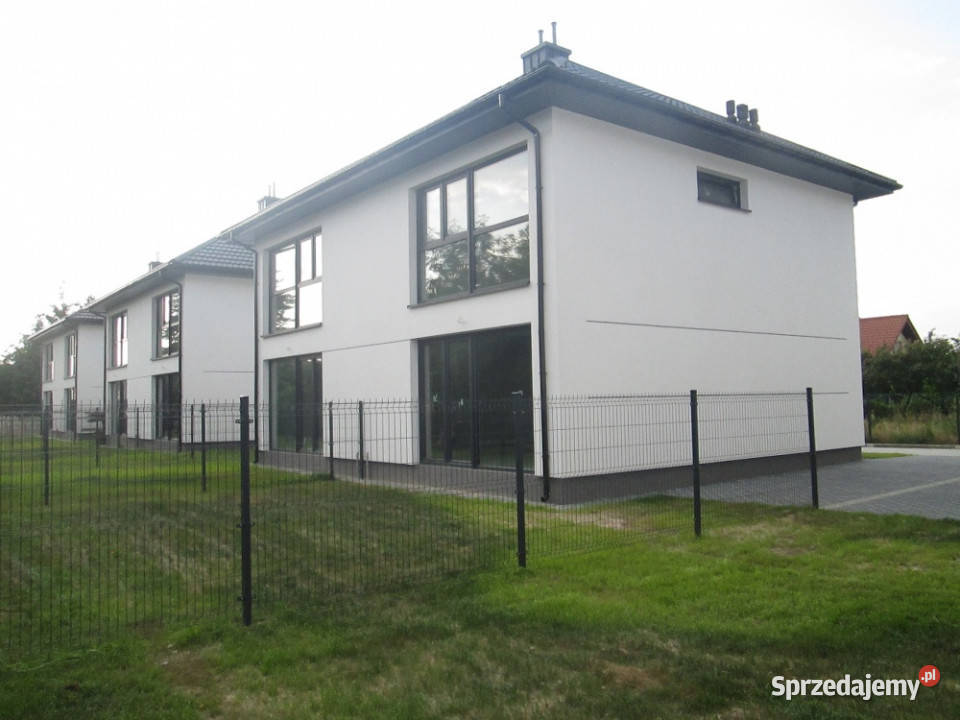 4 POKOJOWY DOM W USTANOWIE Liczba pokoi 4 Sprzedaż Ustanów sprzedam