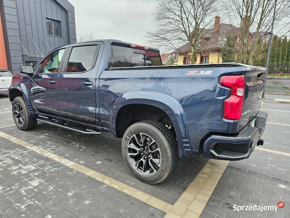 CHEVROLET Silverado 1500 Z71 RST 53L V8 4x4 Mojusz