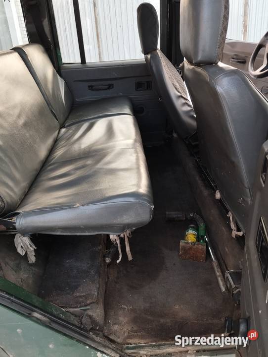 Land Rover Defender 110 Td5 122KM