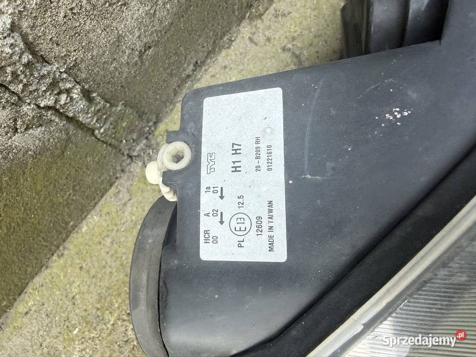Lampa przód lewa Seat Leon II Oświetlenie Ostrów Wielkopolski sprzedam