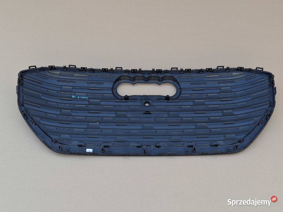 AUDI Q4 ETRON 89A GRILL ATRAPA ZDERZAKA KRATKA Bieleń