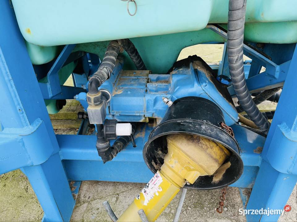 Opryskiwacz Berthoud 800 l 15 m Hardi Krukowiak nieuszkodzony Zawieszane Chwałkowo sprzedam