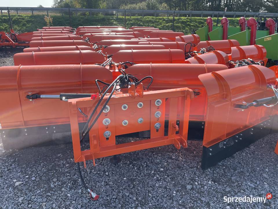 Duży mocny pług do śniegu strzałka Metal Technik nieuszkodzony Białka Tatrzańska