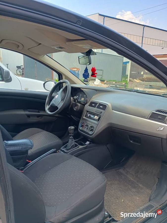 Fiat grand Punto nieuszkodzony Mielec sprzedam