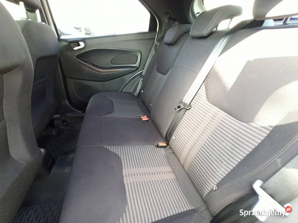 Ford Ka 201819 Active gaz 75 gniazdo USB Samochody osobowe sprzedam