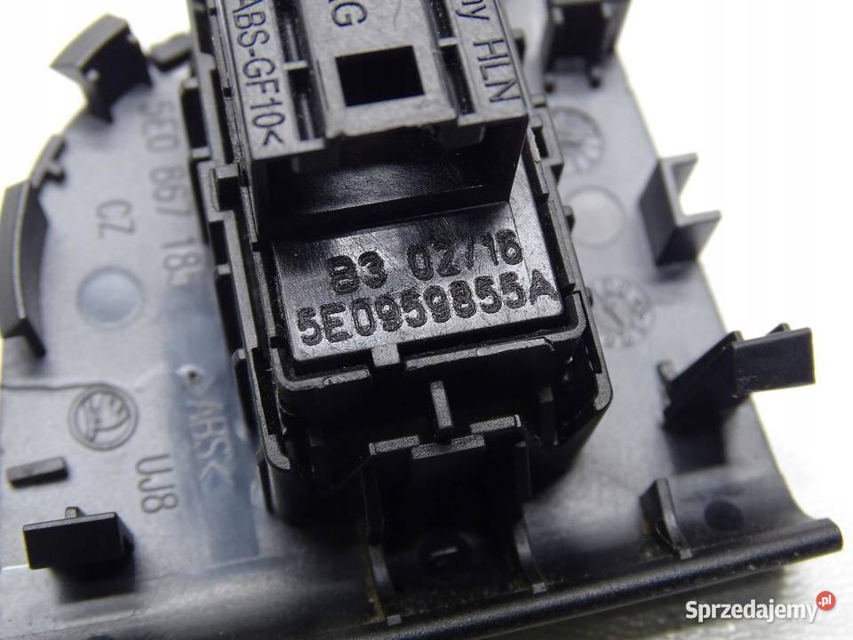 PRZEŁĄCZNIK WŁĄCZNIK SZYB SKODA OCTAVIA III