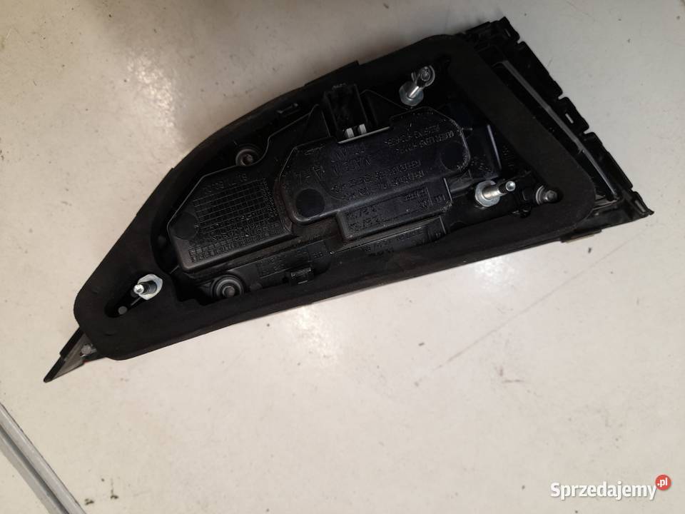 AUDI A3 LIFT SEDAN LAMPA TYŁ PRAWA 8V5945094D