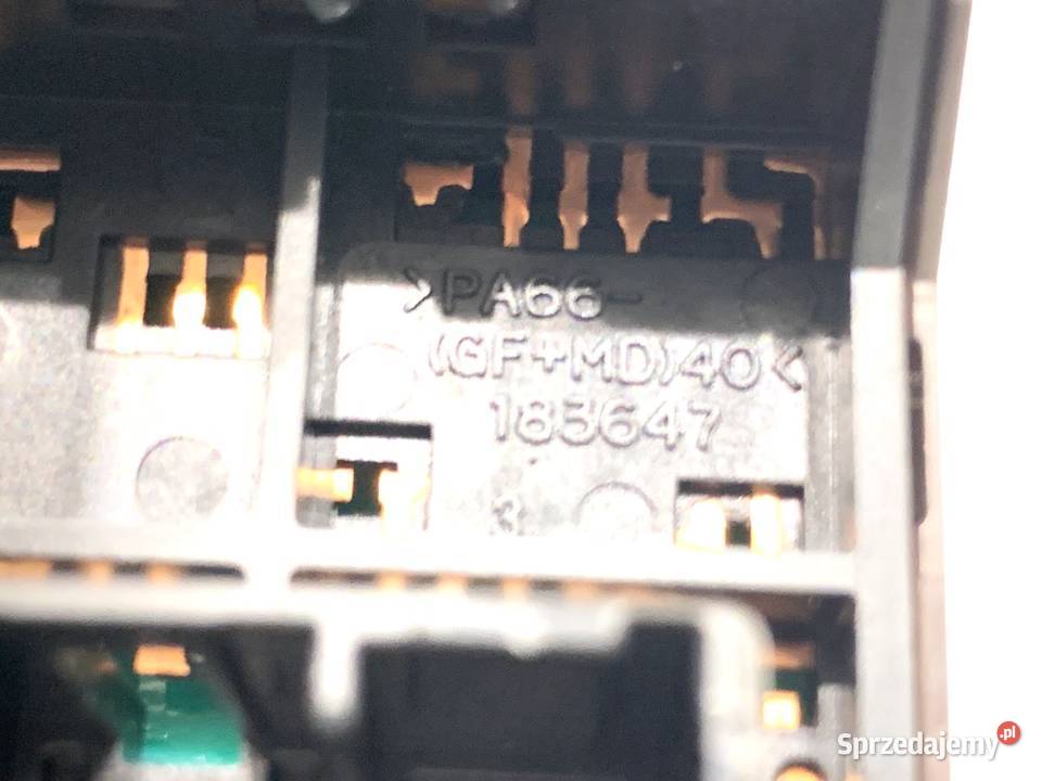 PRZEŁĄCZNIK REGULACJI LUSTEREK TOYOTA AVENSIS podkarpackie