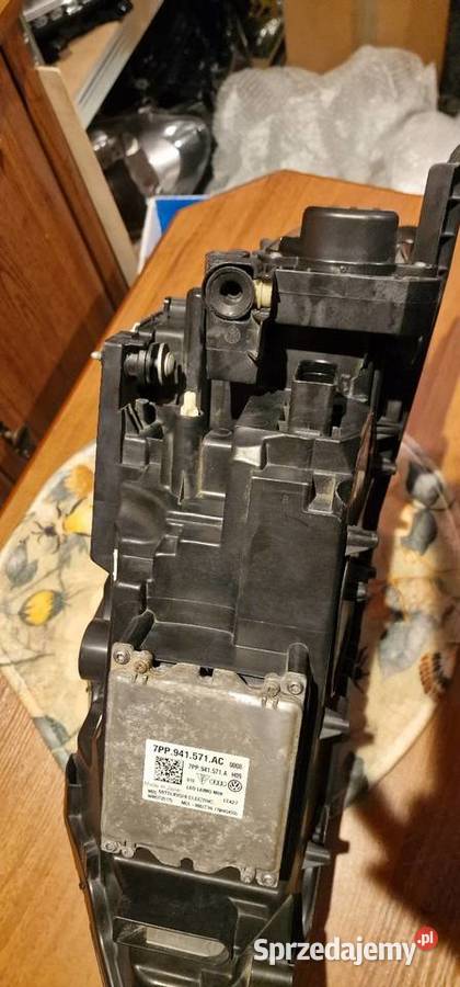 Lampaprzednia vw pasat b8 3G1931773D