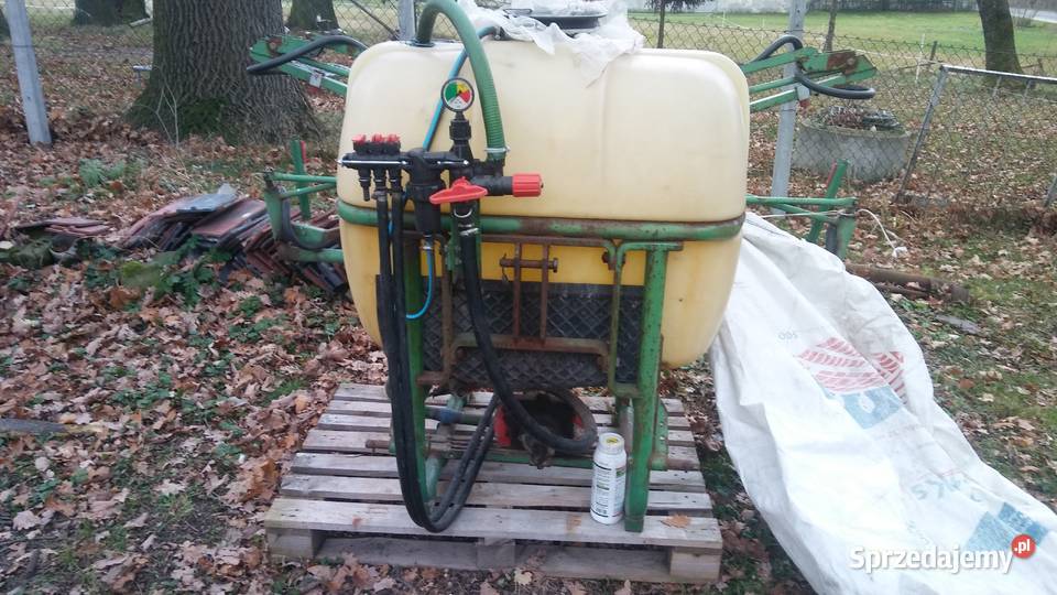 Opryskiwacz holder 8 m Maszyny rolnicze Ocice sprzedam