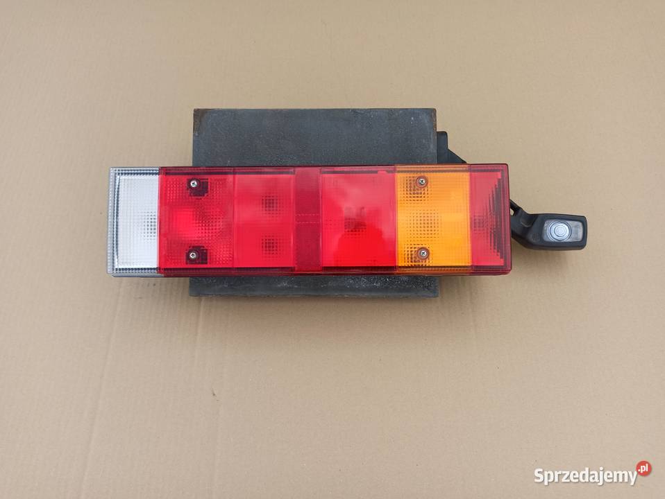 TIR SKRZYNIA KONTENER LAMPY TYŁ LEWA PRAWA Uniwersalne Bieleń