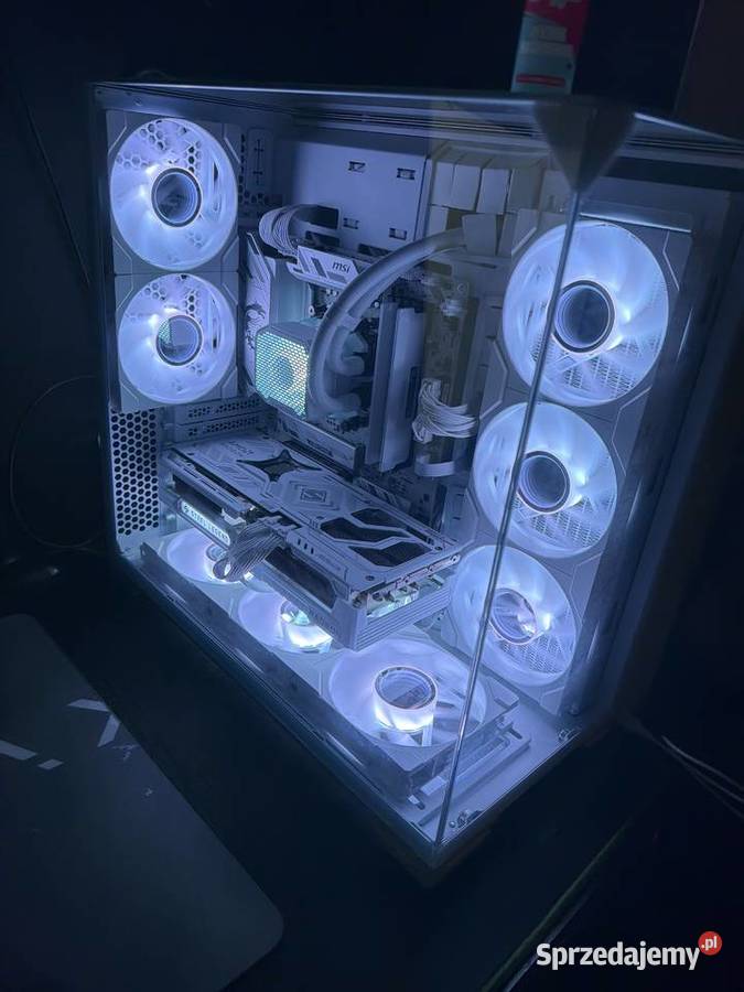 Ryzen 7 9700X RX 9070 XT Gwarancja Mocny Białystok sprzedam