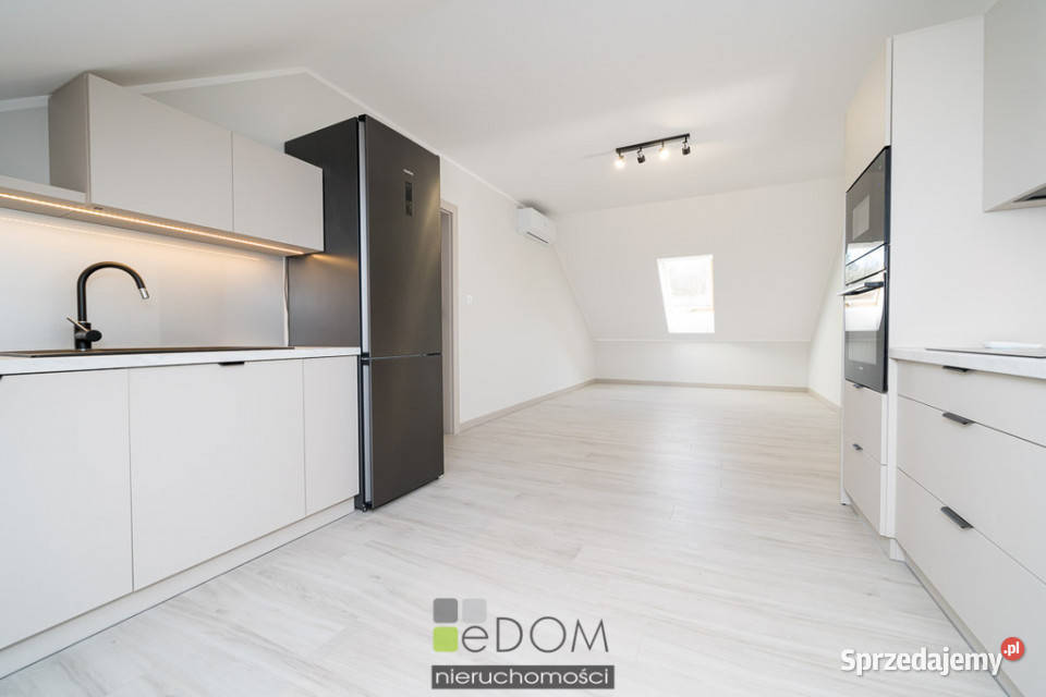 Dom wolnostojący 7607 metrów Różanki sprzedam