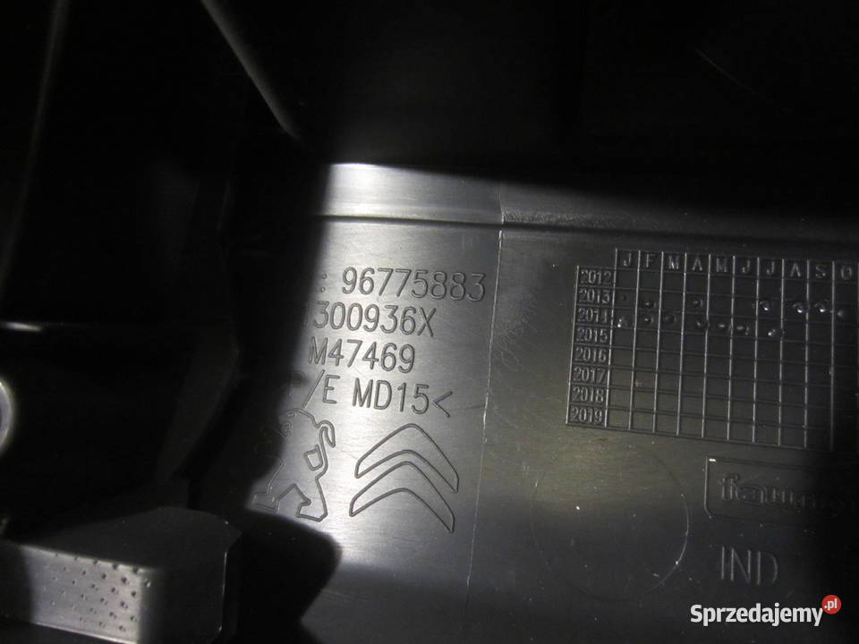 Tunel środkowy podłokietnik Peugeot 308 2013 HB Szczecin