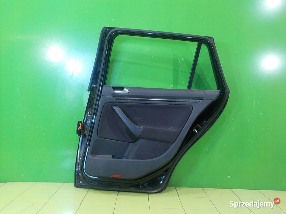 VW GOLF VI 16 TDI 11r KOMBI 5D drzwi prawe tyl mazowieckie Suków sprzedam