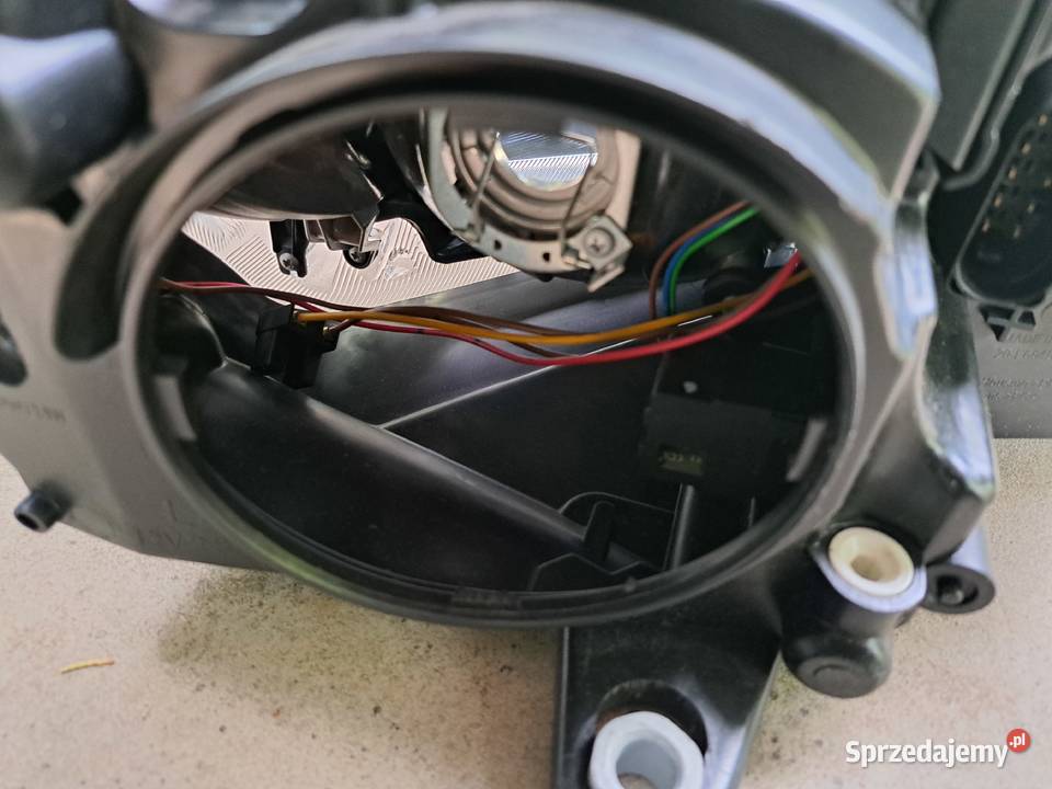 Skoda Octawia III reflektor Halogen przód L wielkopolskie