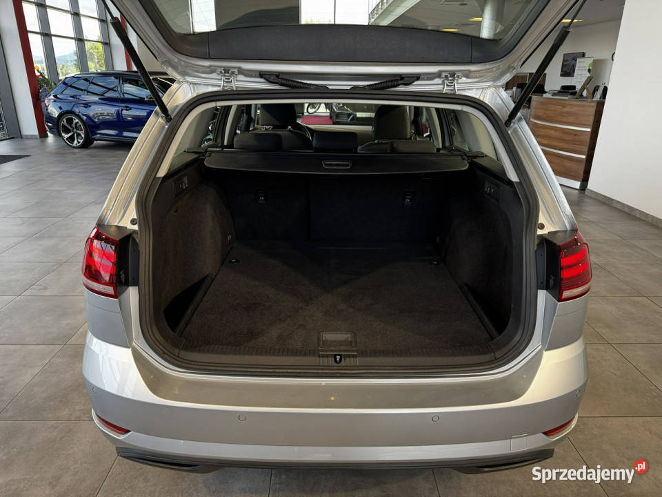 Volkswagen Golf Variant Trendline 16TDI 115 M5 wielofunkcyjna kierownica Myślenice