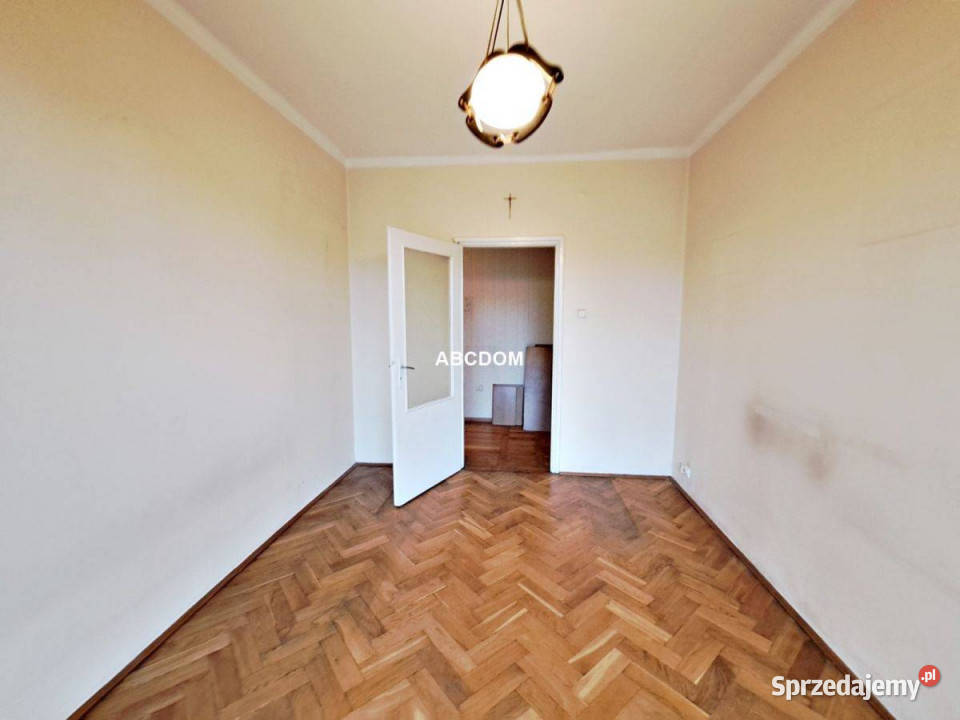 Nowa Huta dwupokojowe z jasną kuchnią balkon
