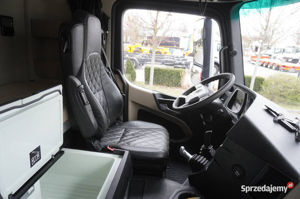MercedesBenz Actros 3563 8x4 wywrotka do zboża Kraków