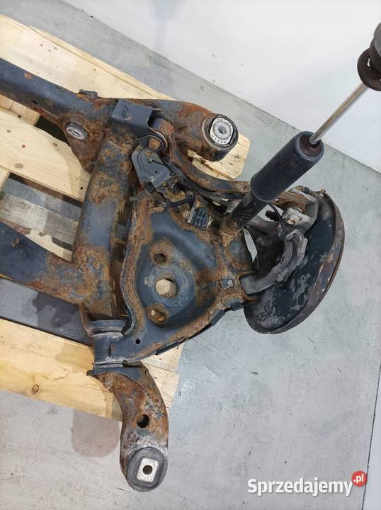 BELKA ZAWIESZENIA TYŁ QUATTRO 30 TDI AVANT Audi