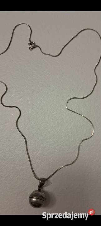 Łańcuszek ze srebra z zawieszką kulką Radom