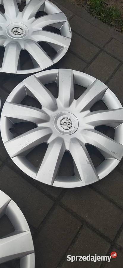 Kołpaki oryginalne toyota