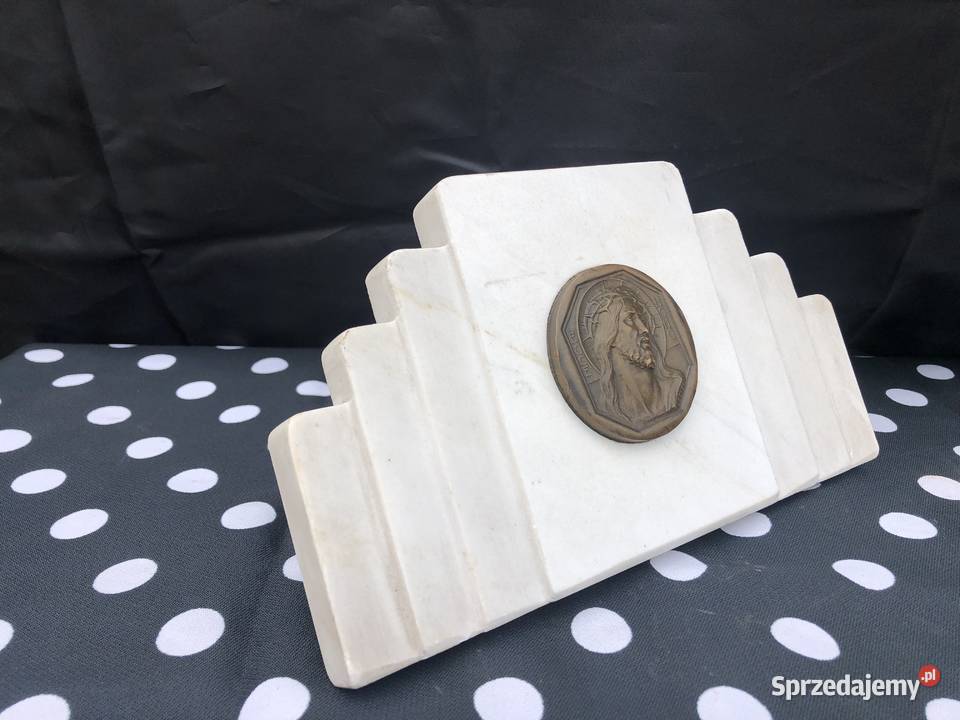 Zabytkowy ołtarzyk Łowicz