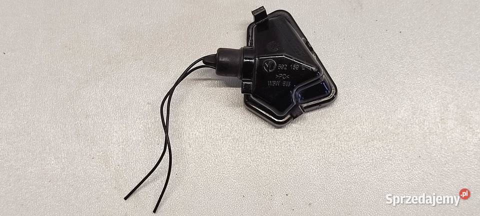 MERCEDES X117 CLA LAMPKA LUSTERKA LEWA