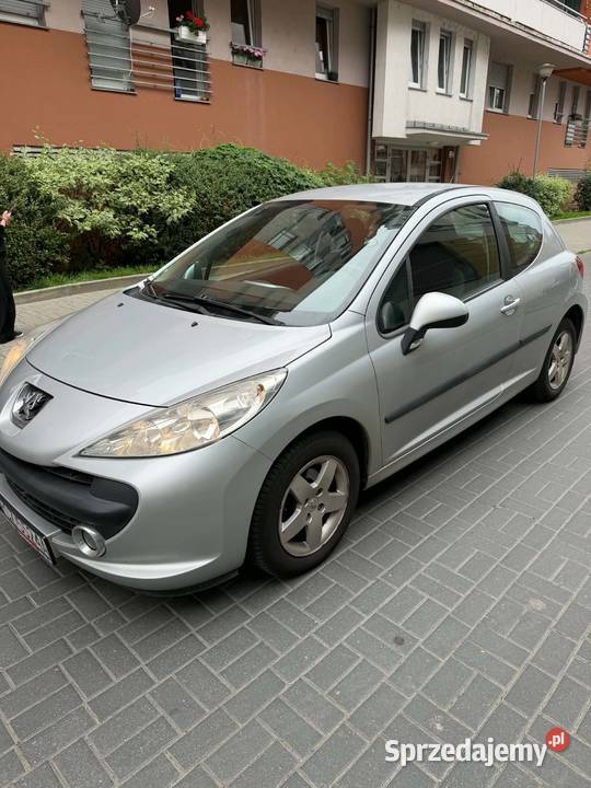 Peugeot 207 75 86 Niski potwierdzony przebieg wielkopolskie Poznań