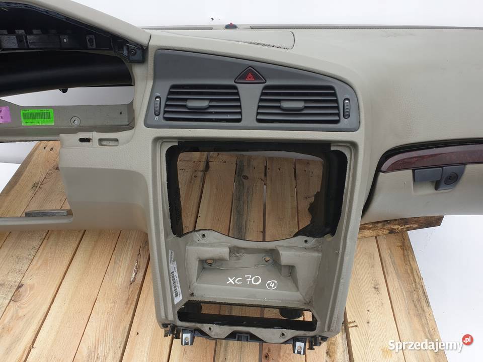 Volvo XC70 II DESKA ROZDZIELCZA KONSOLA SCHOWEK Rudka