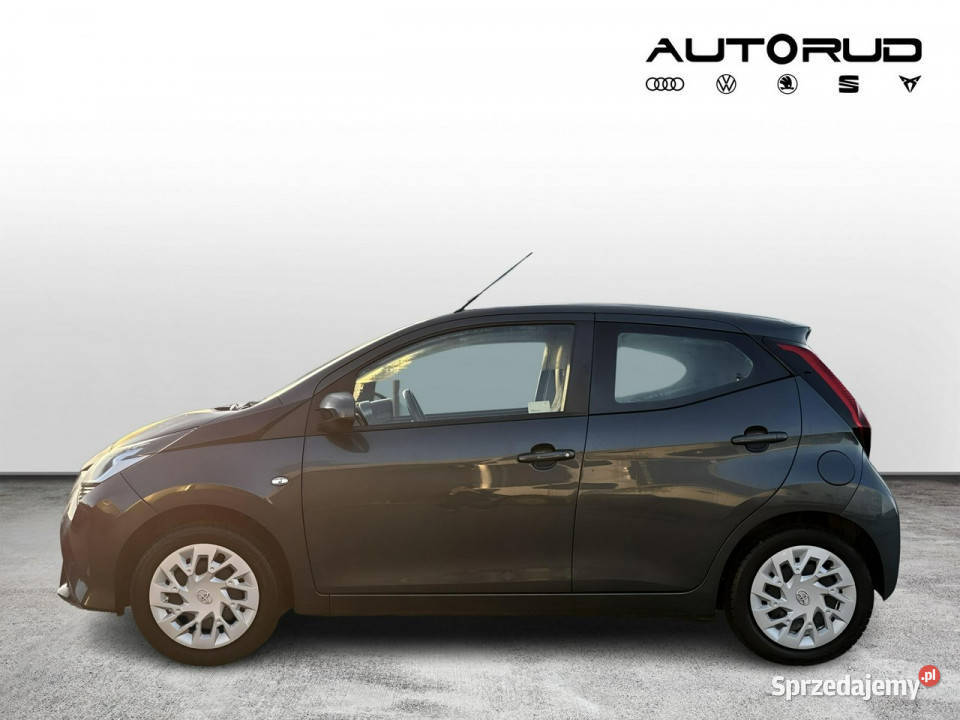 Toyota Aygo X Play 10 VVTi 72 2020 Bezwypadkowy Kielce sprzedam