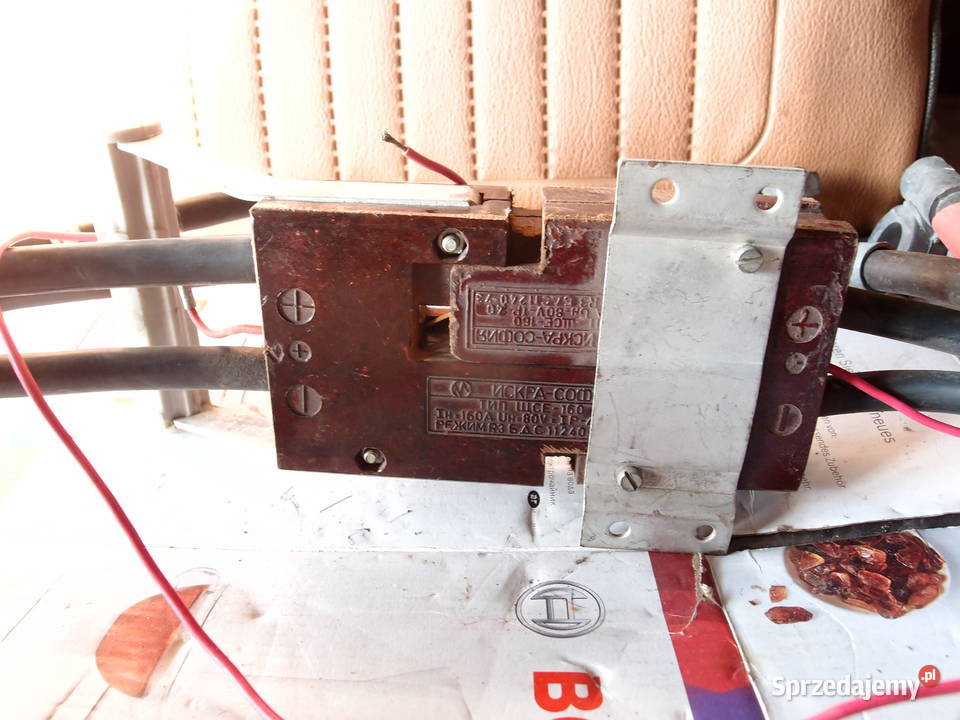 Przełącznik akumulatora 1224 TGL produkcja PRL Motoryzacja Łódź