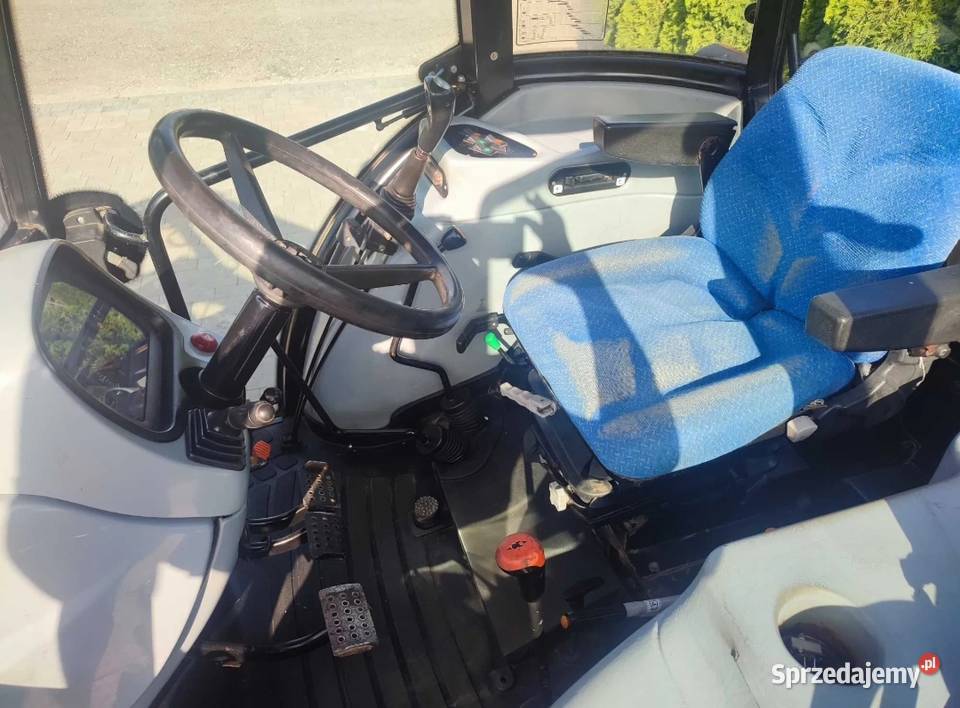 holland TD80D z ladowaczem Grabów Szlachecki