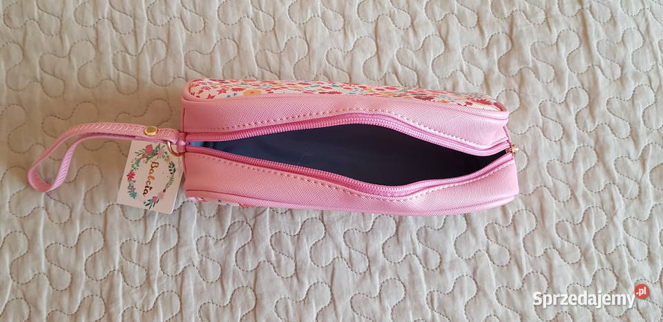 Nowa kosmetyczka Babci drobne kwiatki Warszawa