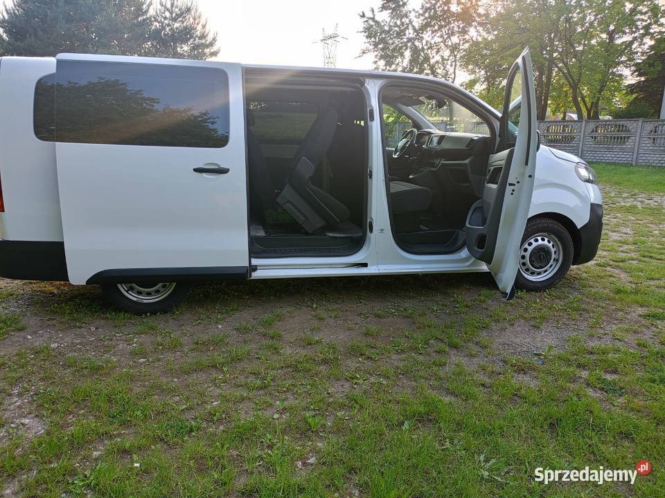 Opel Vivaro wersja long 9 osób wielkopolskie