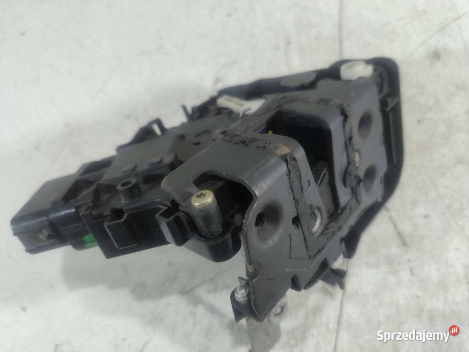 ZAMEK DRZWI PRAWY TYŁ FORD FOCUS 4M5AA26412BA
