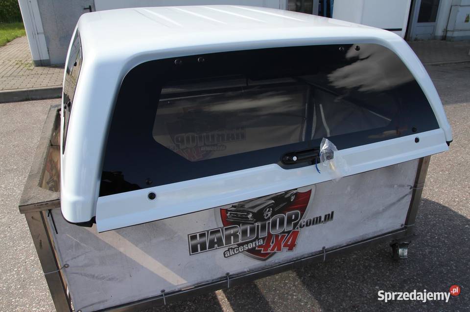 Zabudowa Hardtop Izusu D 2012 montaż Karoseria Pasłęk