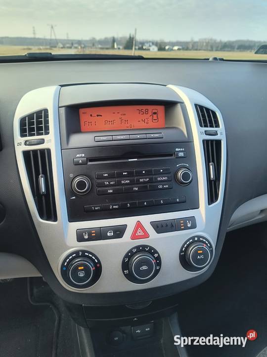 Sprzedam Kia Ceed 20 CRDI hak 140KM Ozimek