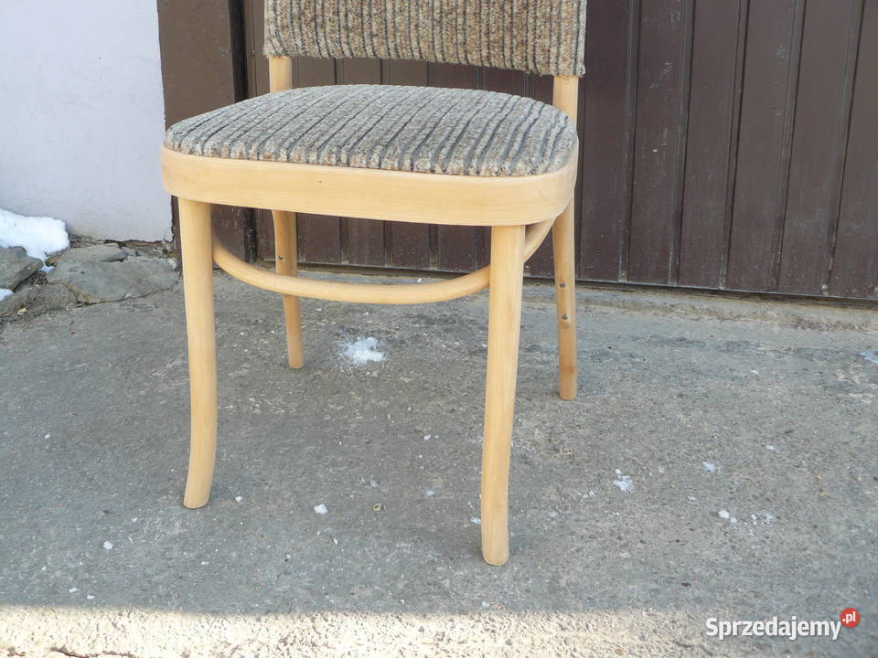 Stare krzesła gięte