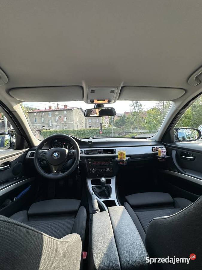 Bmw e90 316i LCI pakiet sport Rok produkcji 2009 Seria 3 sprzedam