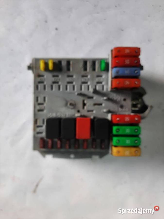 Fiat Bravo II skrzynka bezpieczników 51832042 osobowe sprzedam