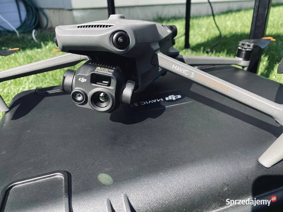 Poszukiwanie zwierząt i ludzi dronem z kamerą mazowieckie