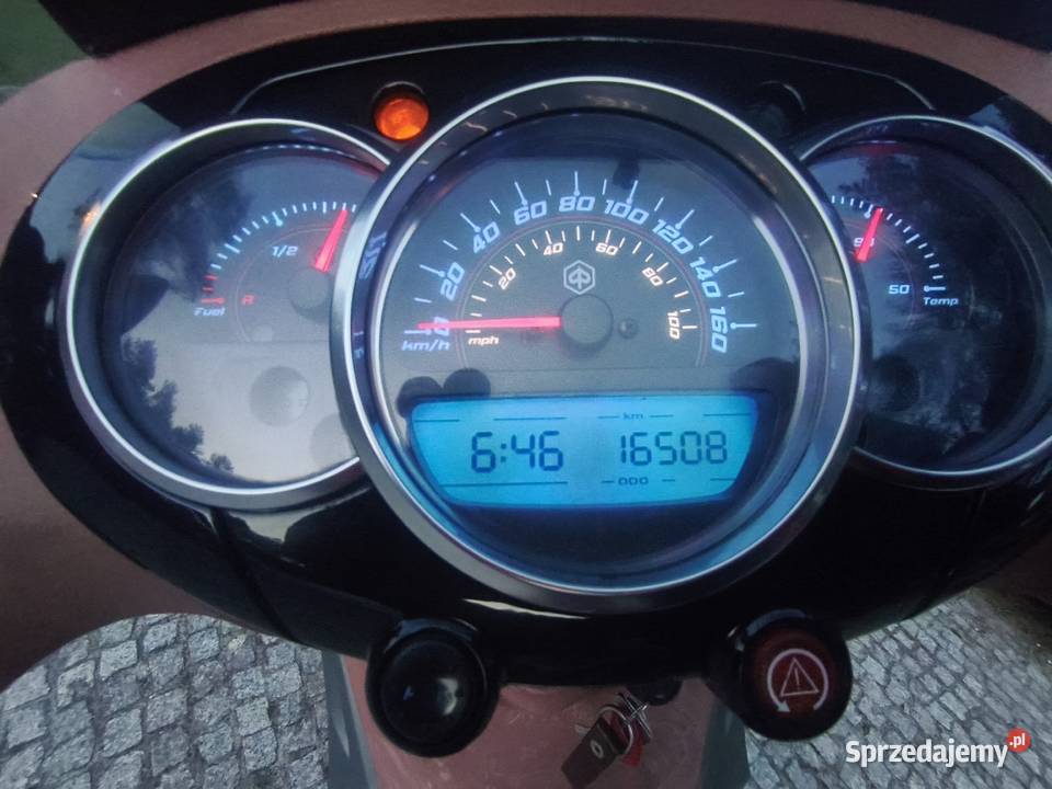 Piaggio Beverly 350 16 tysiecy Rok produkcji 2014 świętokrzyskie Kielce