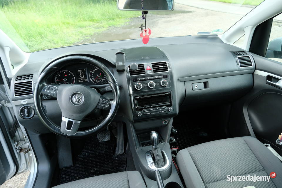 VOLKSWAGEN Touran 20 TDi DSG 2015 7 os Rok produkcji 2015 Touran Strumień
