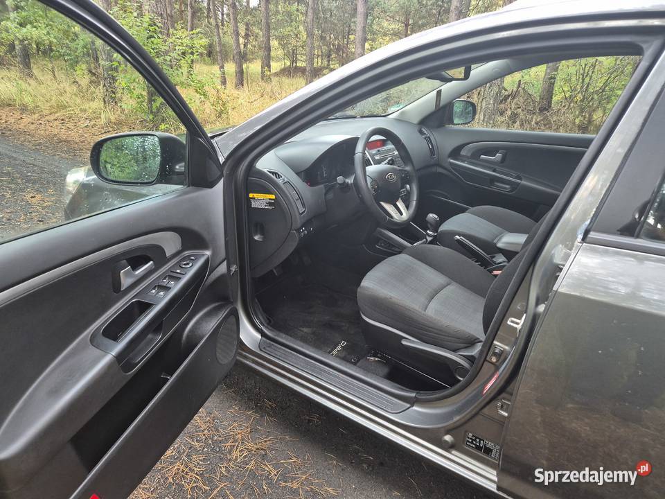 Kia Ceed 16 Benzyna Lift Super Stan Podgrzewane Skierniewice sprzedam