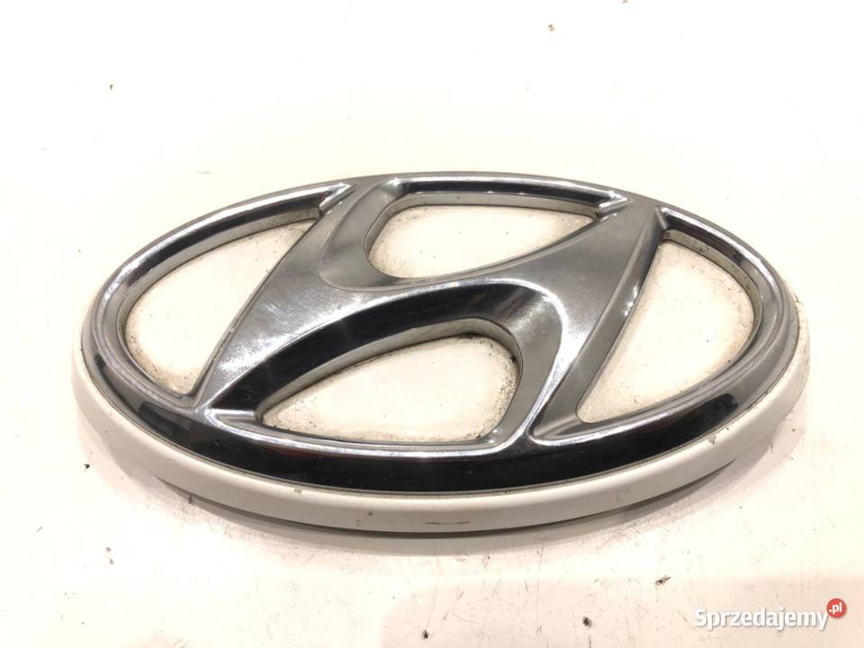 EMBLEMAT TYŁ HYUNDAI i30 Hatchback ZNACZEK LOGO Dekielki