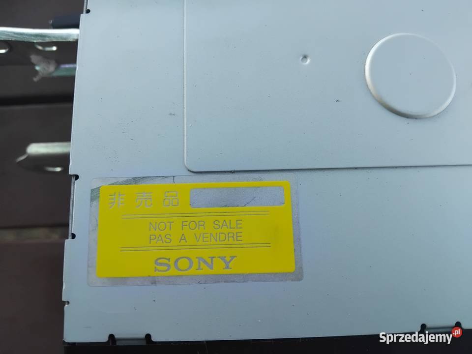 Radio samochodowe SONY jeździło w Toyota Verso Łódź