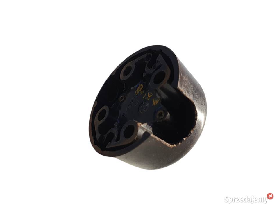 Stary przełącznik elektryczne nadtynkowy